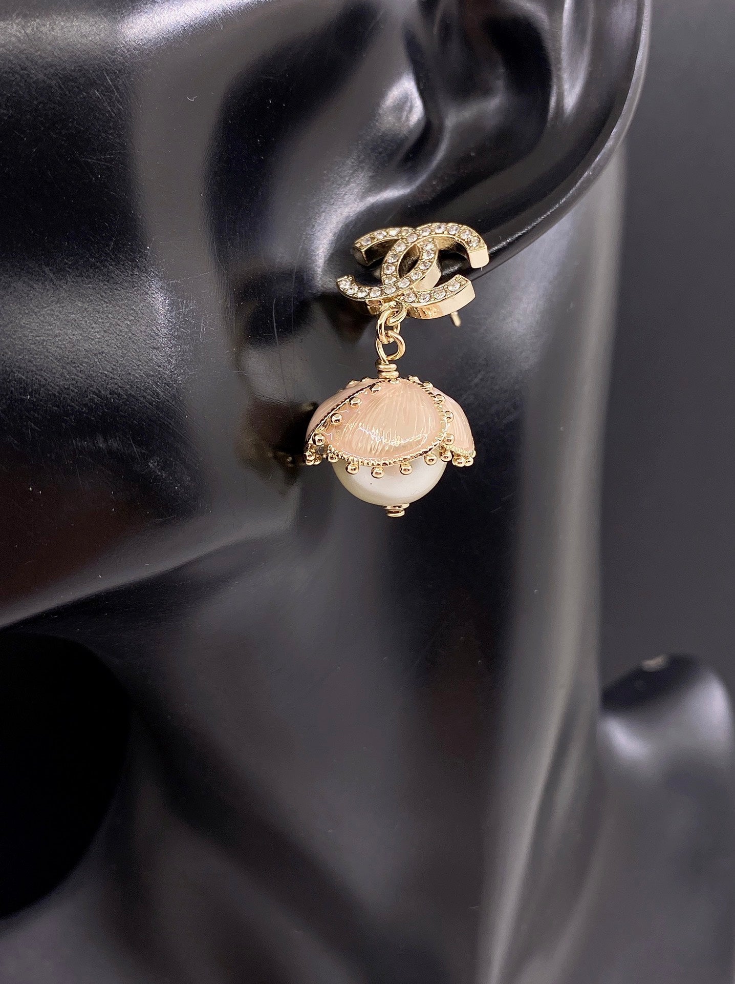 Chanel Flowers 18K Gold Earrings